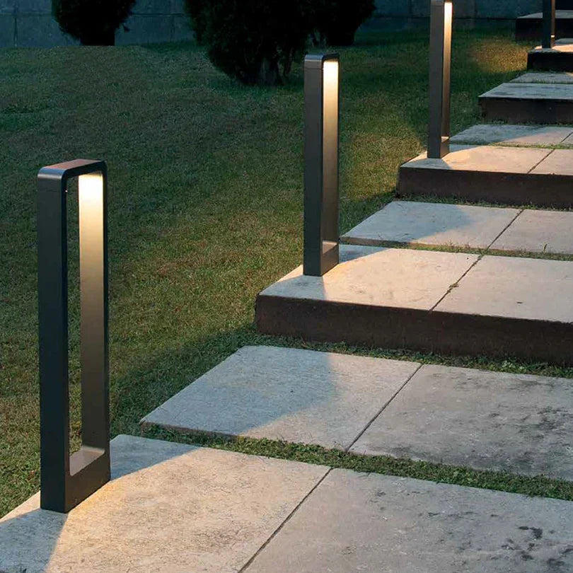 Minimalist Bollard Garden Lamp