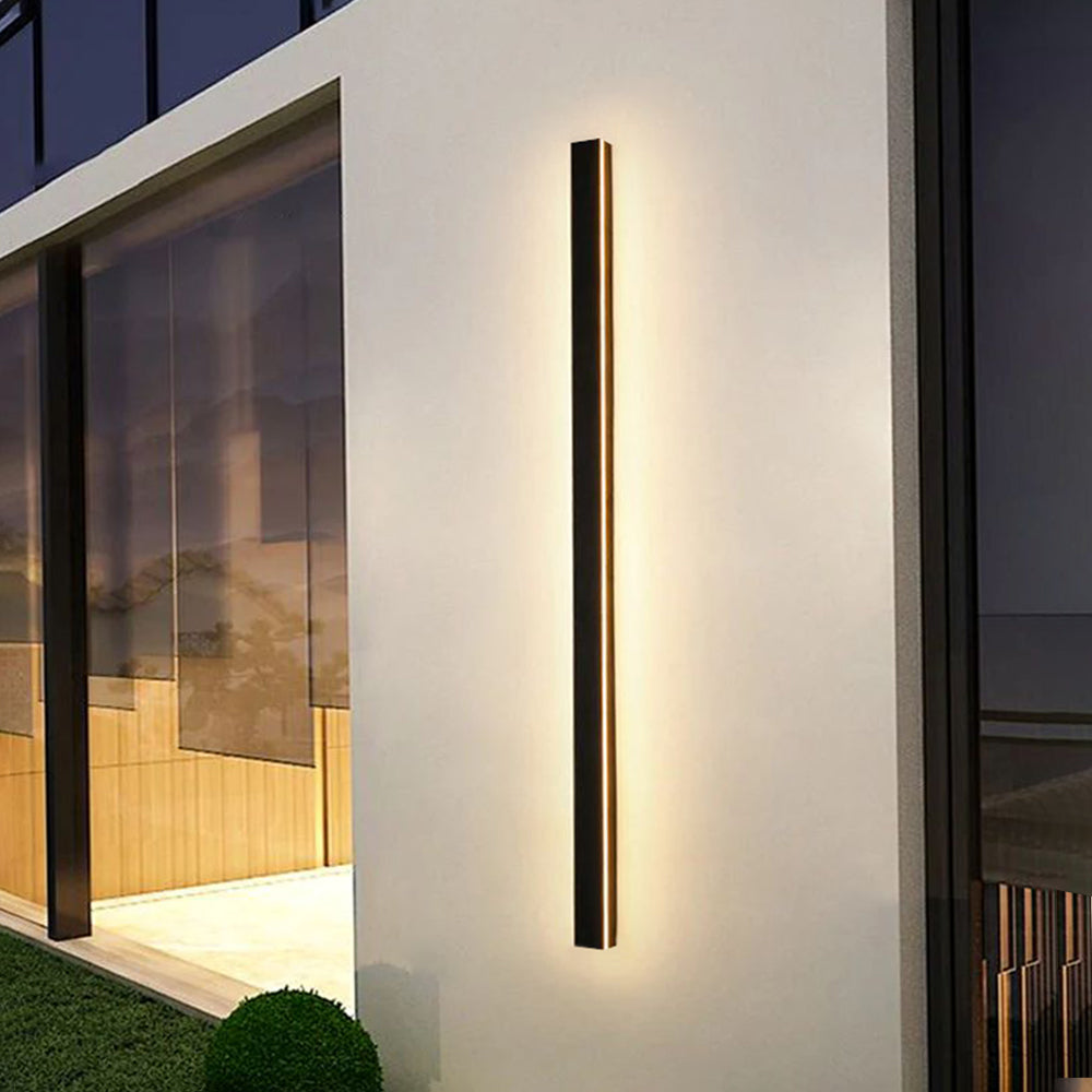 Linear Minimalist LED Outdoor Wall Light