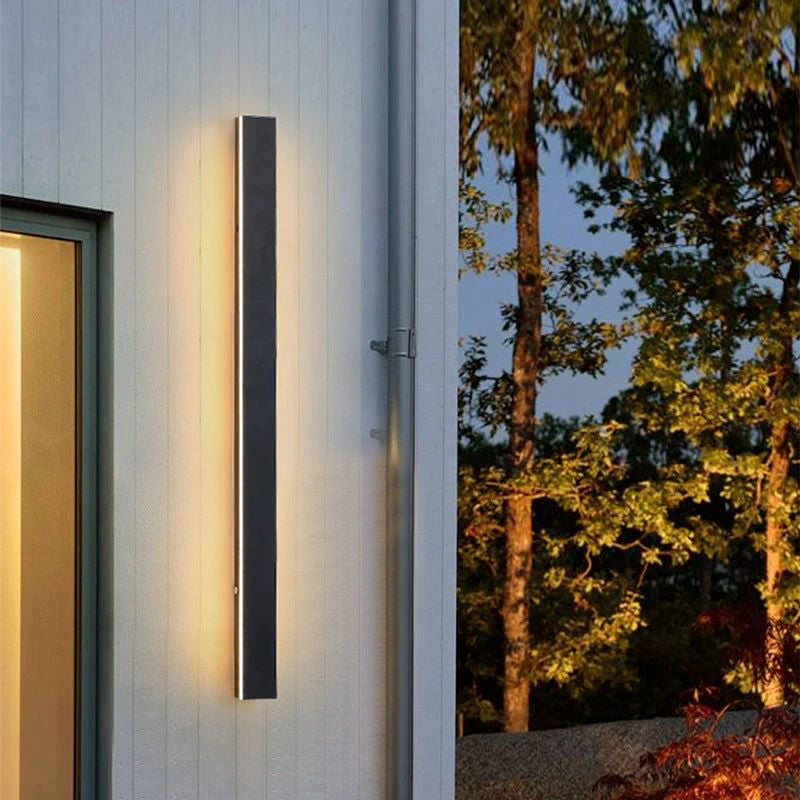 Linear Minimalist LED Outdoor Wall Light