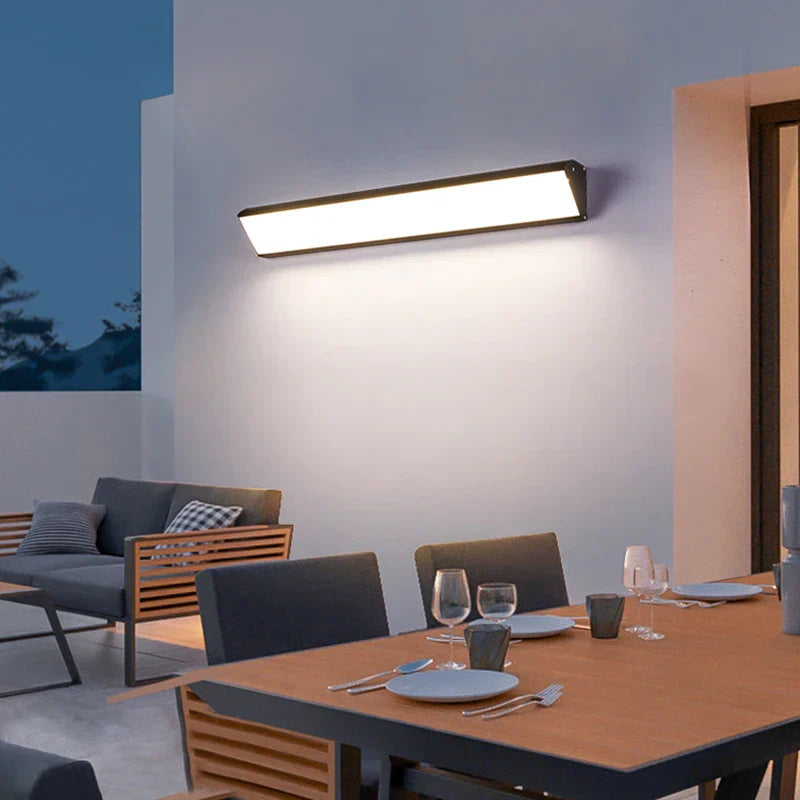 Contemporary Minimalist LED Linear Outdoor Wall Light