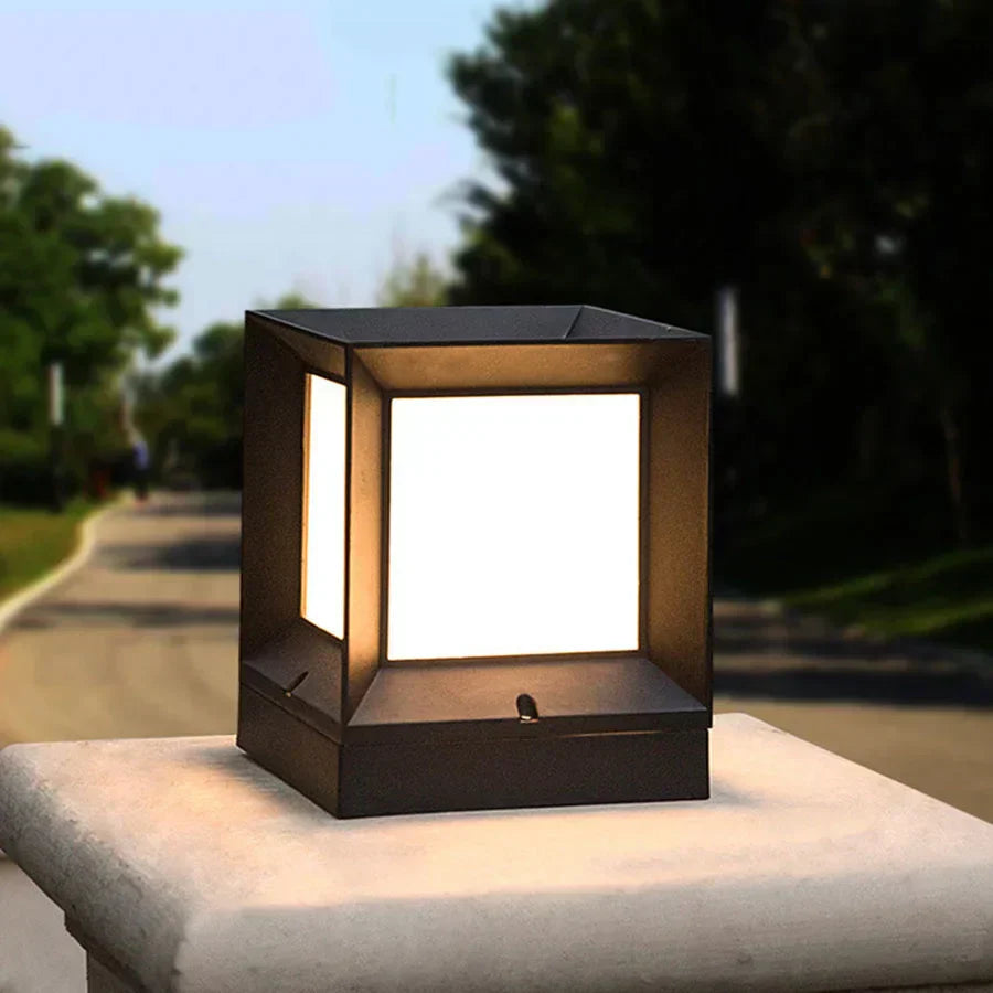 Modern Outdoor Pillar Gate Light