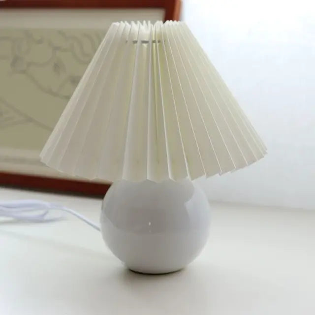 Vintage Style Pleated Table Lamp for Bedroom and Living Room