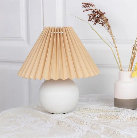 Vintage Style Pleated Table Lamp for Bedroom and Living Room