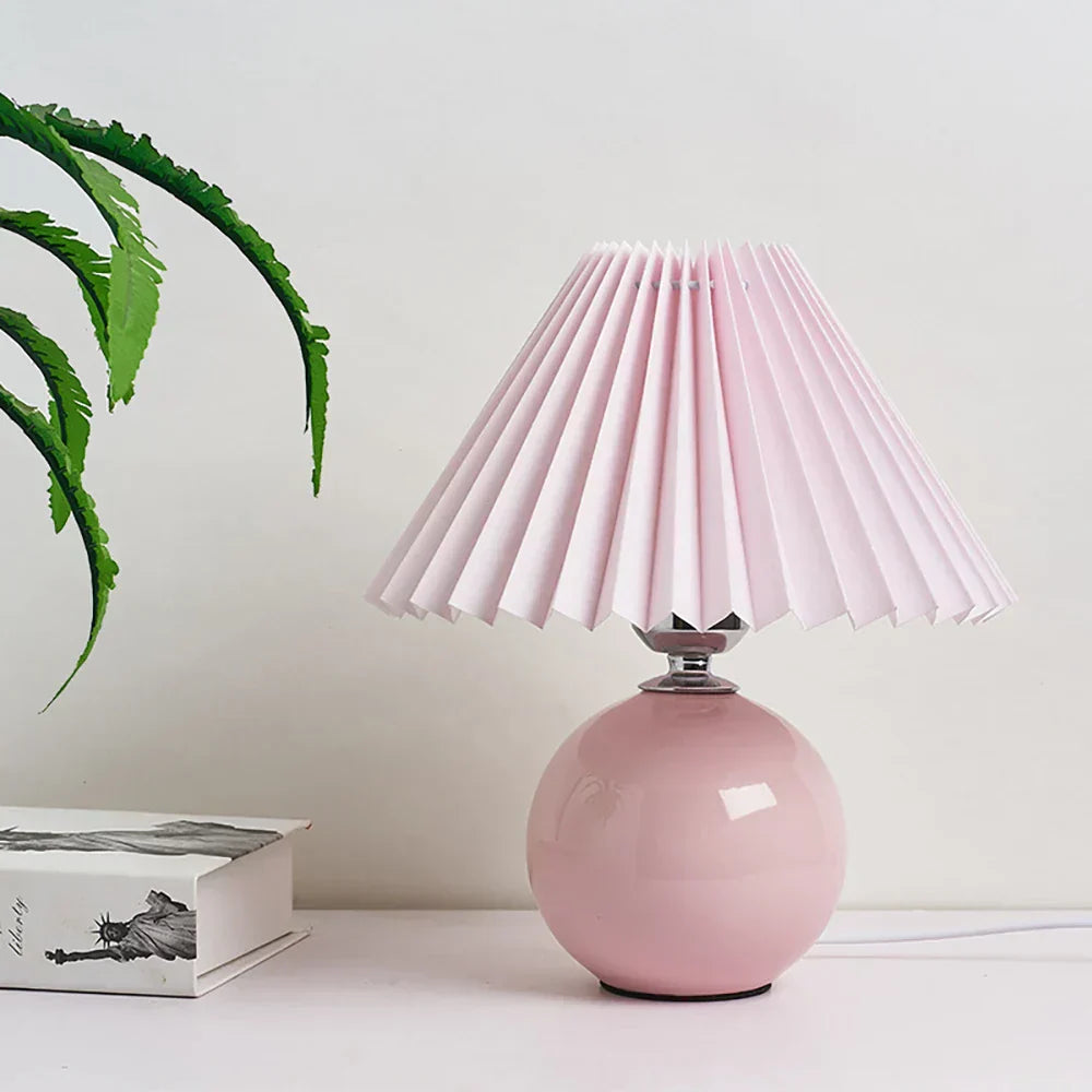 Vintage Style Pleated Table Lamp for Bedroom and Living Room