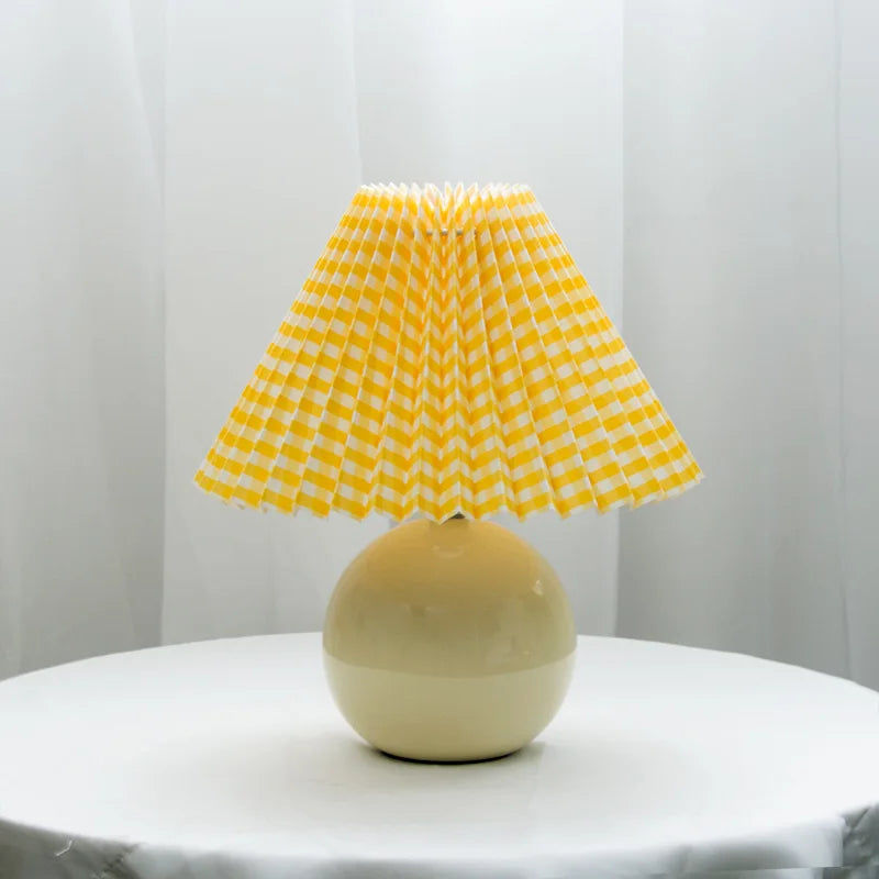 Vintage Style Pleated Table Lamp for Bedroom and Living Room