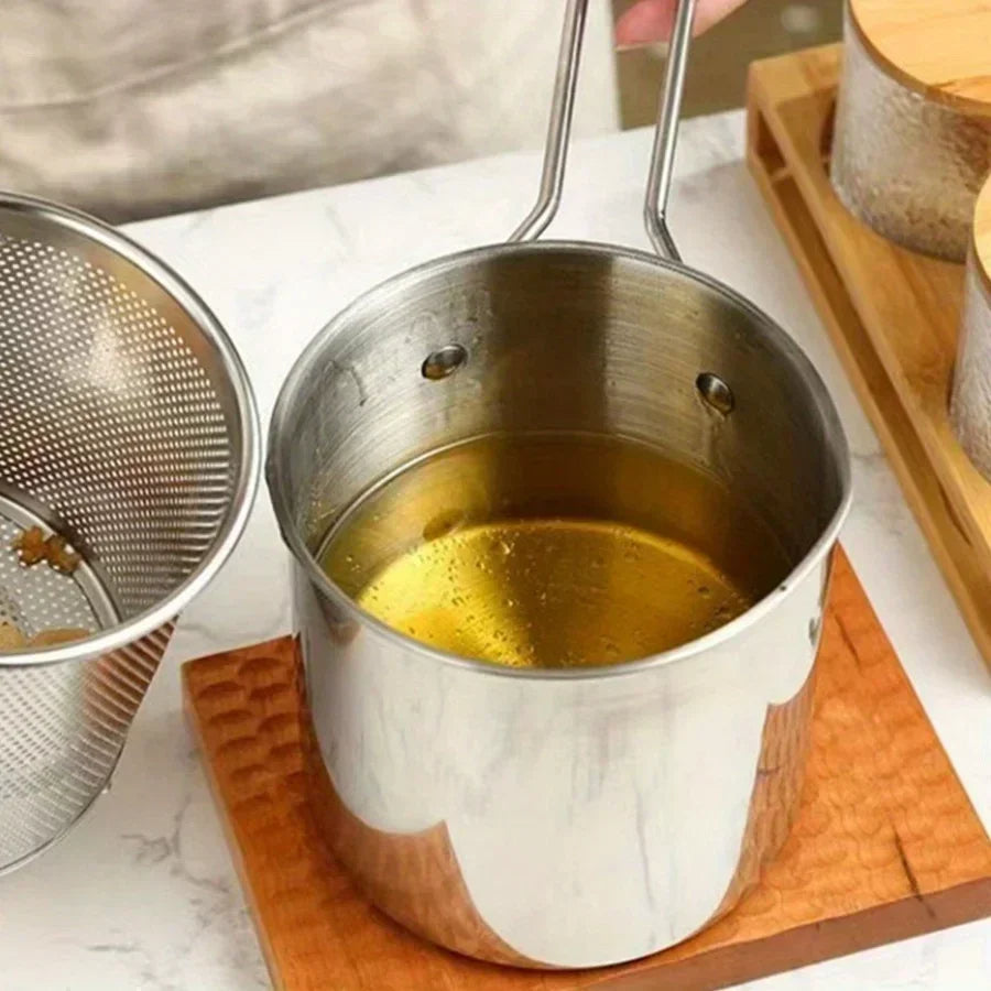Deep Fryer Pot With Strainer