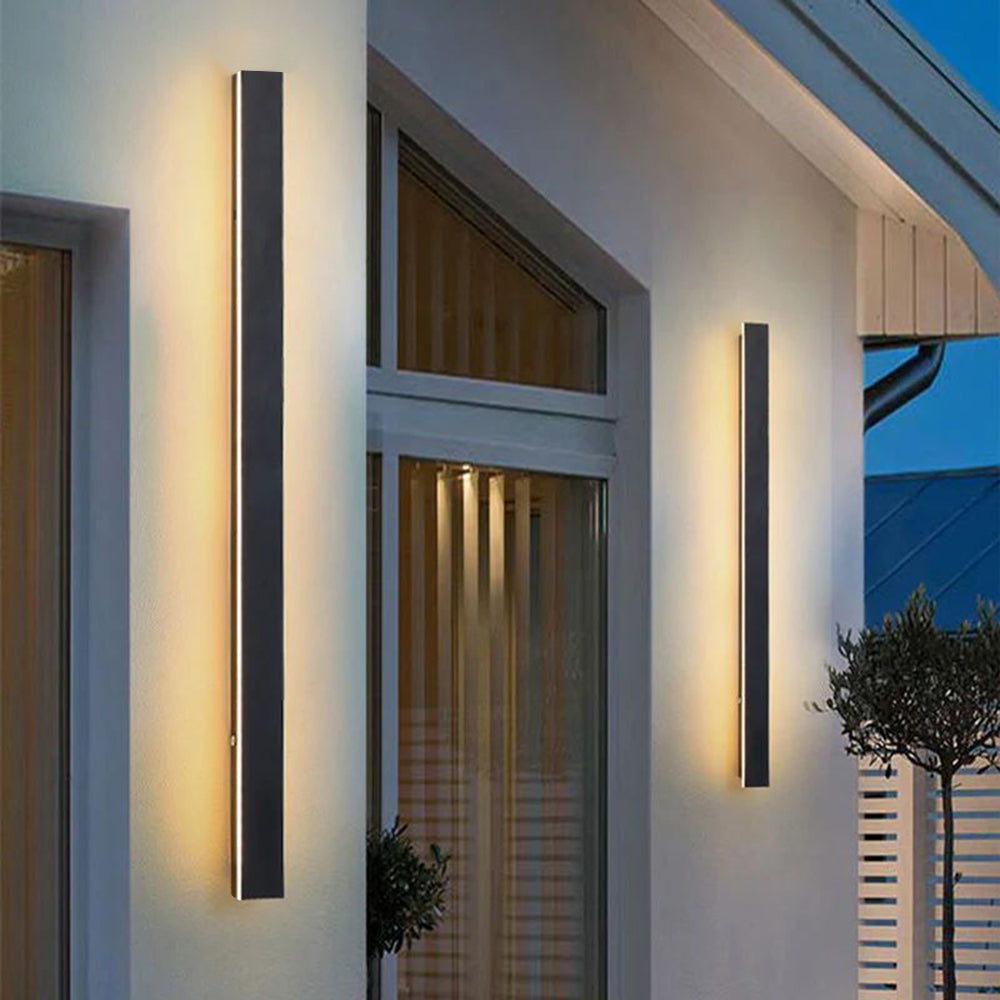 Linear Minimalist LED Outdoor Wall Light