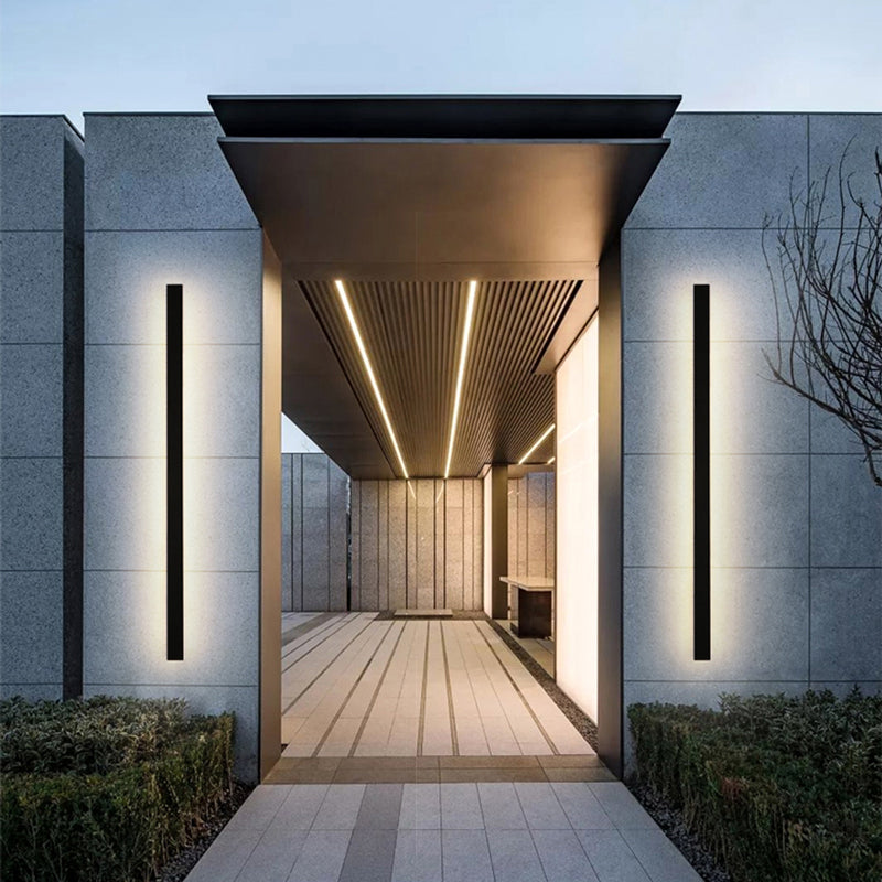 Linear Minimalist LED Outdoor Wall Light
