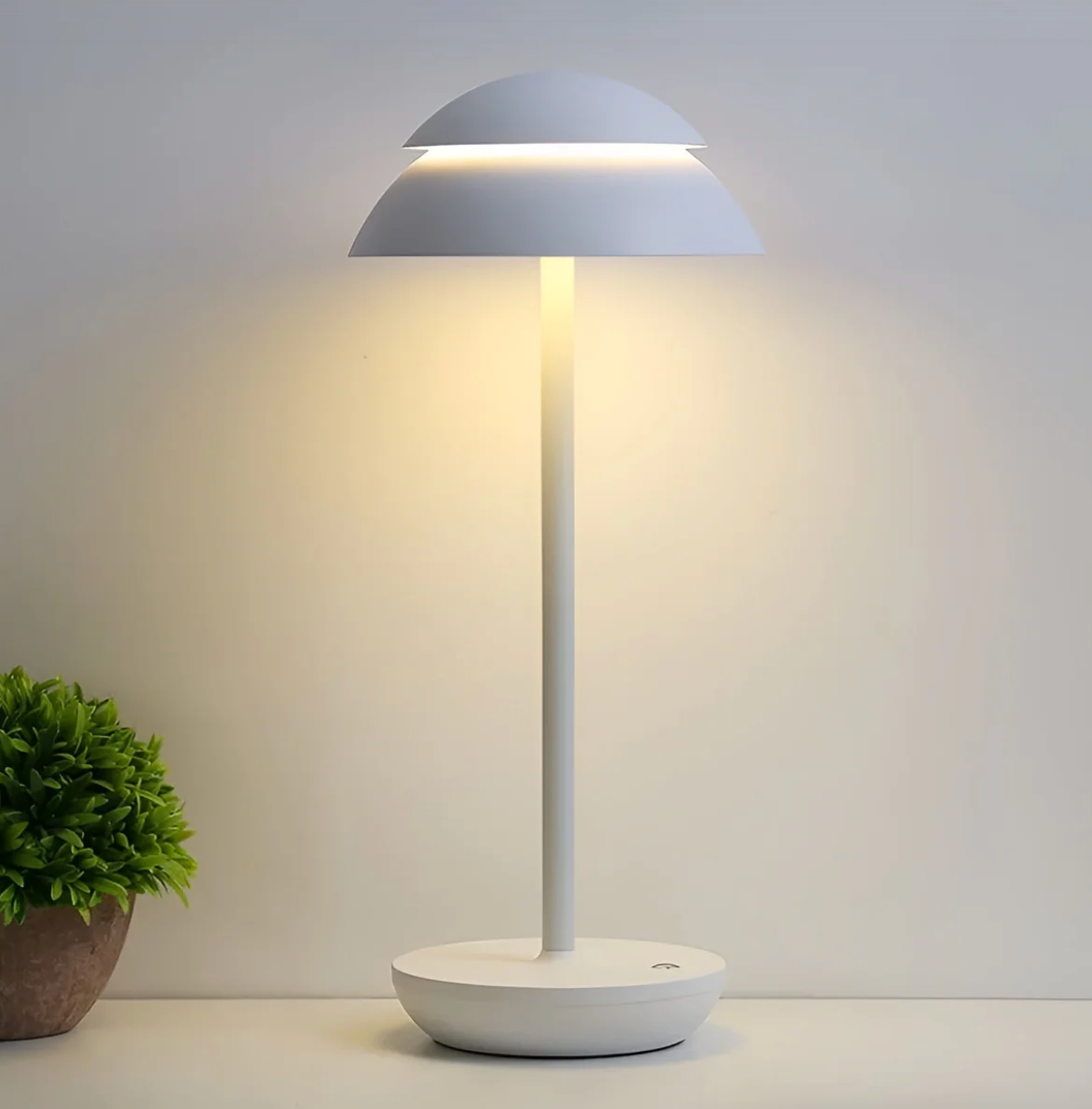Minimalist Contemporary LED Cordless Table Lamp