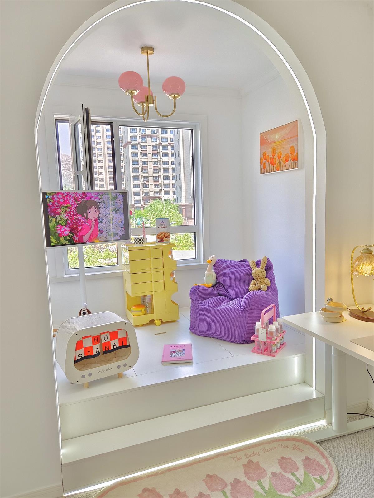 Industrialist Minimalist Chandelier