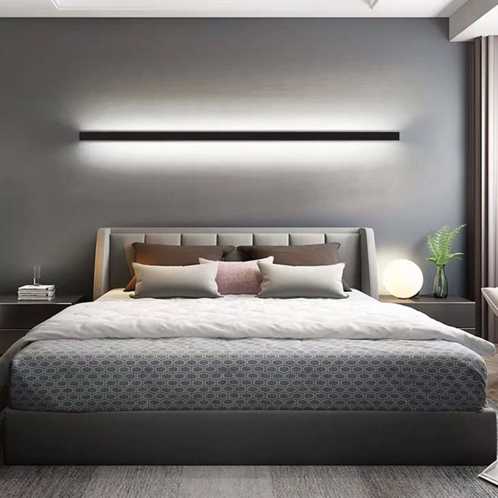Contemporary Minimalist Linear LED Wall Light