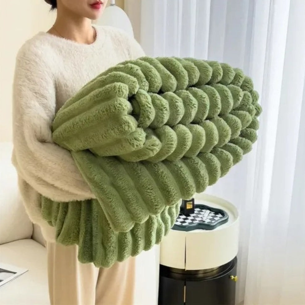 Fluffy Warm Blanket with Striped Pattern