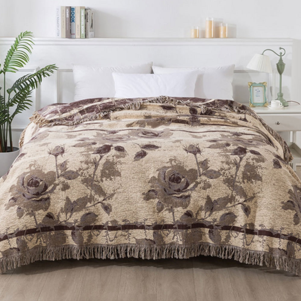 Textured Floral Print Throw Blanket